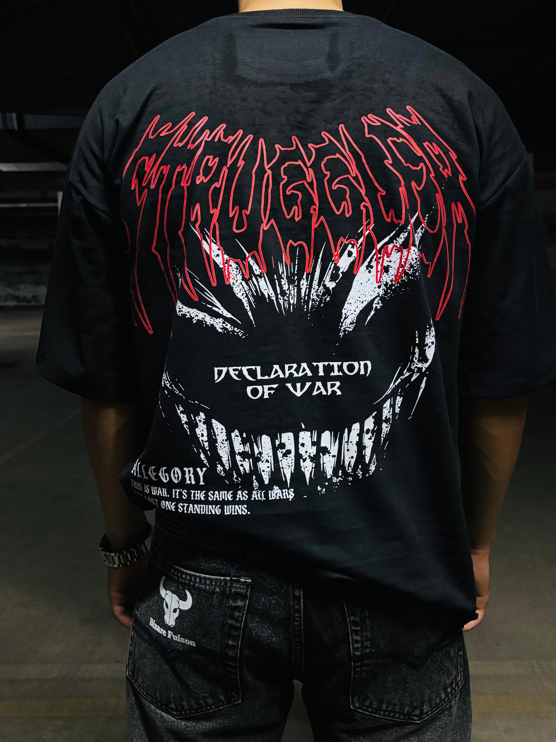 STRUGGLER Oversized Tee – “Declaration of War”